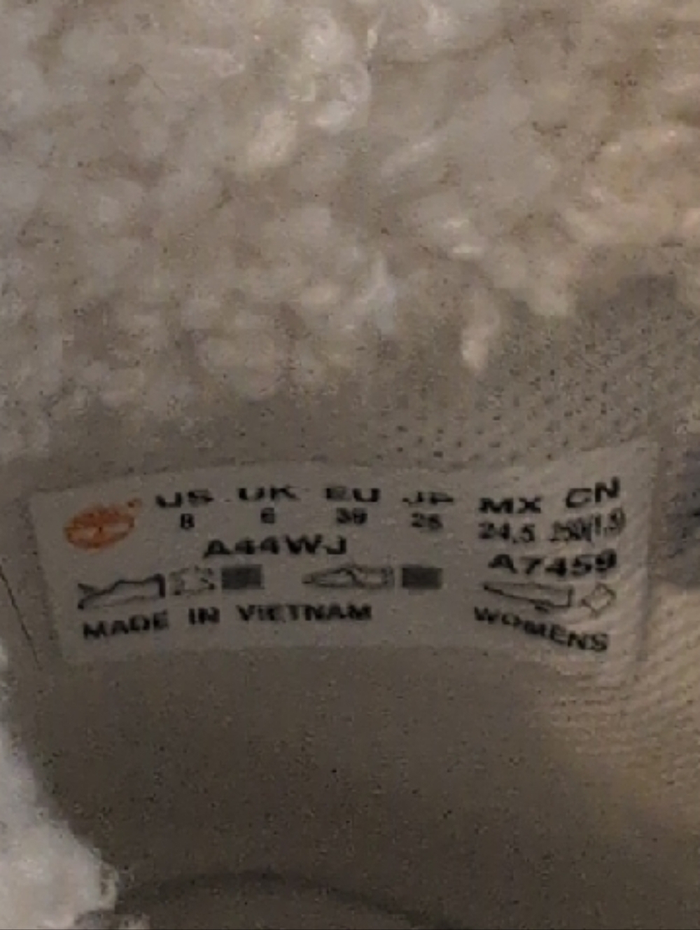 Women's Timberland Light Gray Shearling-Lined Winter Boots with Red Laces - Picture 6 of 6